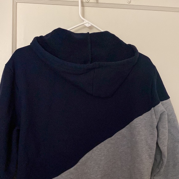 lea & viola navy and gray floral zip hoodie size: L - Picture 7 of 8